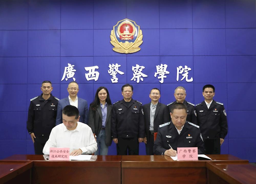 440bcca25b7846b99acc953c33dc73e9.jpg