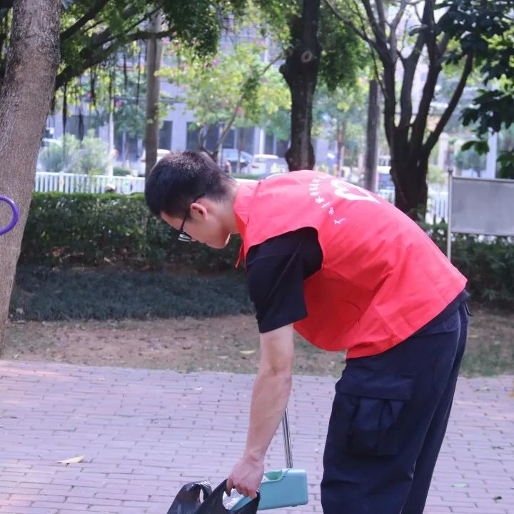 e052fa03dfcd40d59eee891a44dec250.jpg