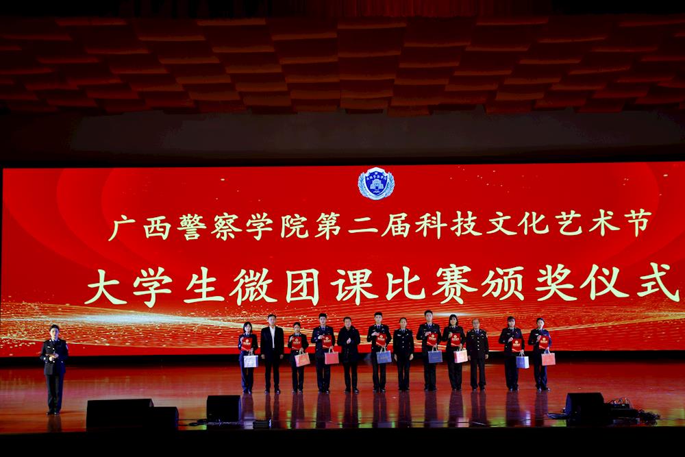 825aabc8274e498bb5802680e1af34b7.jpg
