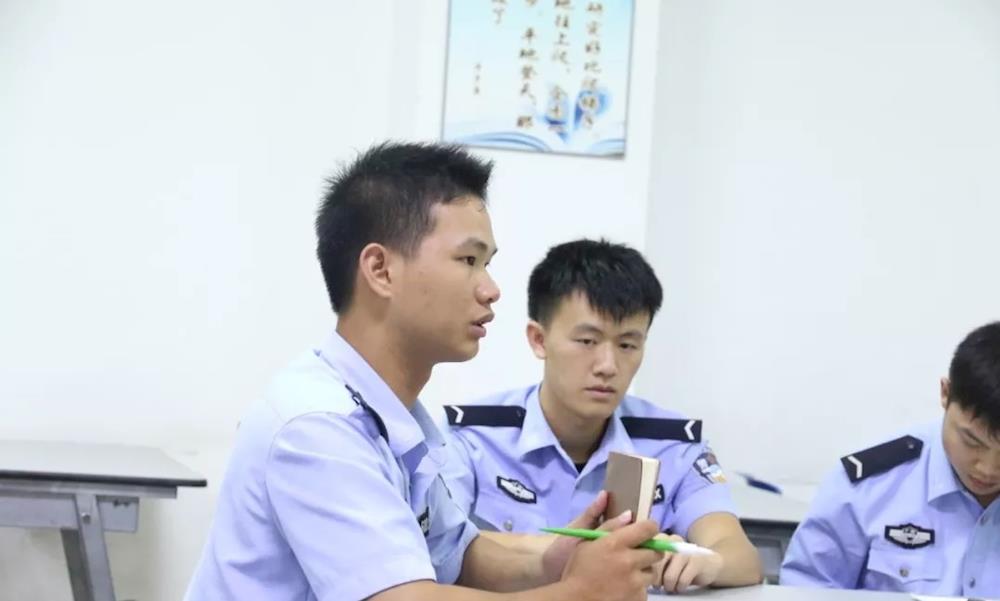 2fb73e72be1b4e0e85a80afcf7712143.jpg