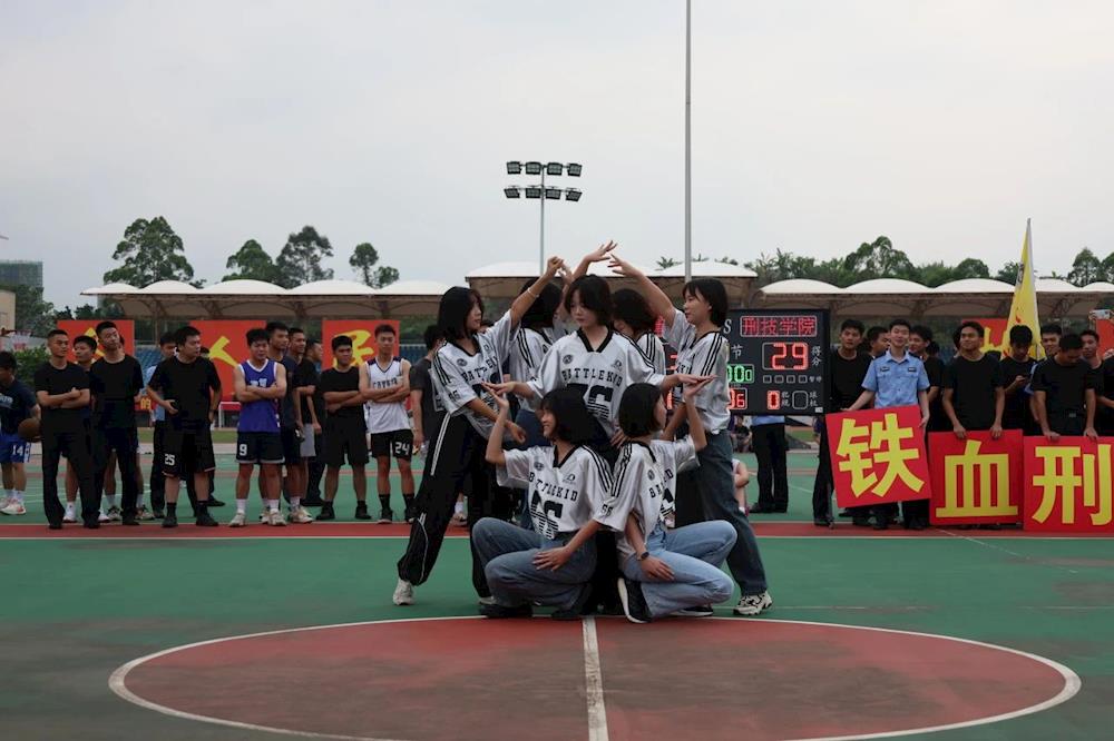 812a7da69f2f4245a2e5c26dc6c46a69.jpg