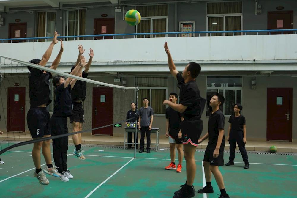 a25b4dfdcc8c4deaa06e46e40558cfa2.jpg