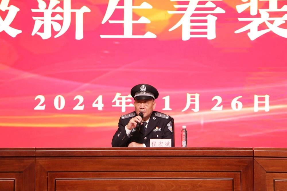 b11cbaca1b1642b395da2c689dc920bc.jpg