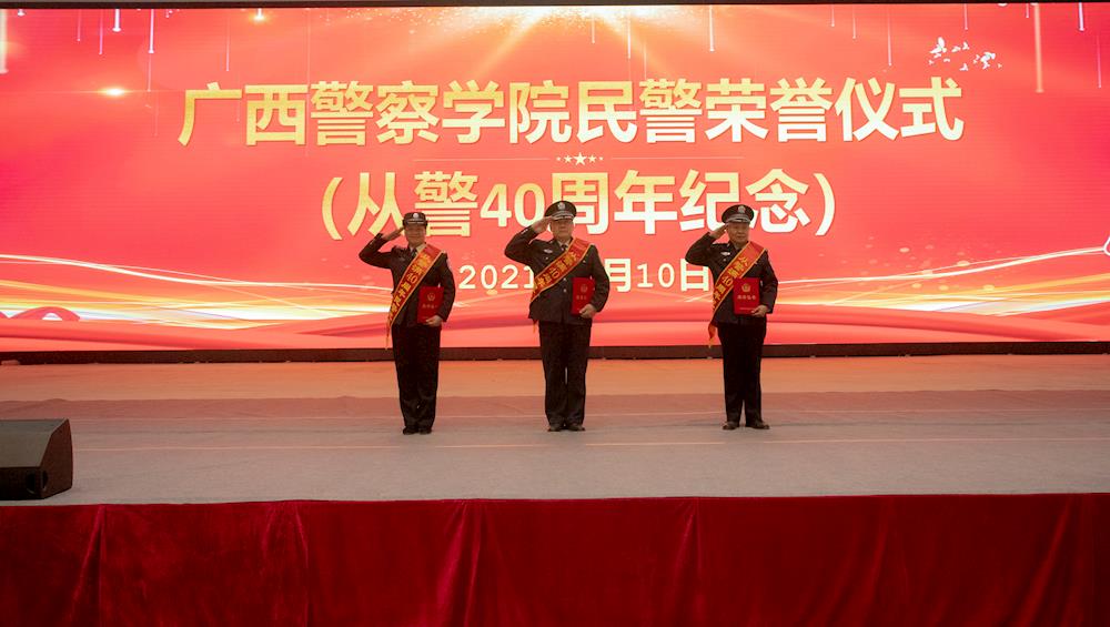 4eac0a057fe142cdbc39ab4e159bf21e.jpg