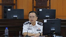 张军为法学院师生讲授深入贯彻中央八项规定精神学习教育专题党课