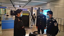 我院领导及老师看望在南宁地铁实习的学生