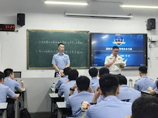 学校开展兼职教官进课堂系列活动