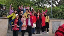 离退处组织退休女教职工开展“三八”节活动