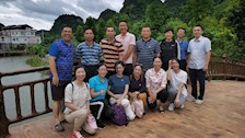 马克思主义学院直属党支部开展“助力脱贫攻坚”主题党日活动
