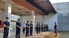 2023年非公安专业人员入警训练班进行武器使用训练