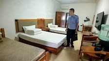 赵岩毅到beat365官网仙葫校区检查指导2024年全区公安机关新录用非公安专业毕业人员入警训练班（beat365官方网站培训点）工作