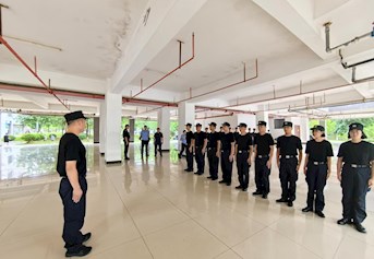 2024年全区公安机关新录用非公安专业毕业人员入警训练班（beat365官方网站培训点）学员开展队列训练