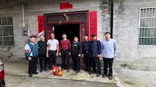 培训学院开展“助力脱贫攻坚”主题党日活动