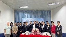 为好书找读者，为读者找好书”