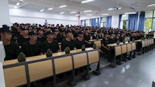 刑事科学技术学院召开2023级新生党务知识教育宣讲会