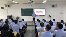 刑事科学技术学院召开学生干部迎评动员会
