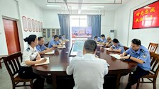 政治部党支部组织收看烈士纪念日向人民英雄敬献花篮仪式