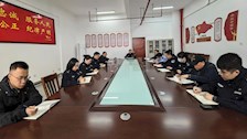政治部党支部召开深入贯彻中央八项规定精神学习教育专题会议